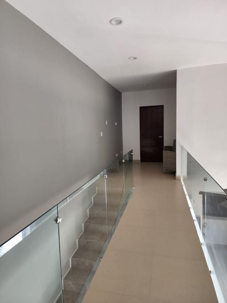 TOWNHOUSE 2 RECÁMARAS AMUEBLADO CON JACUZZI EN TEMOZON, MERIDA