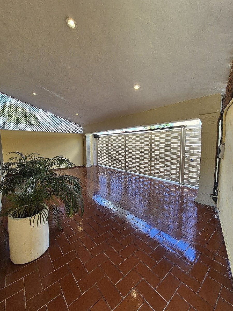 CASA EN RENTA AMUEBLADA EN LA COLONIA GARCIA GINERES, MÉRIDA, CERCA DEL CENTRO