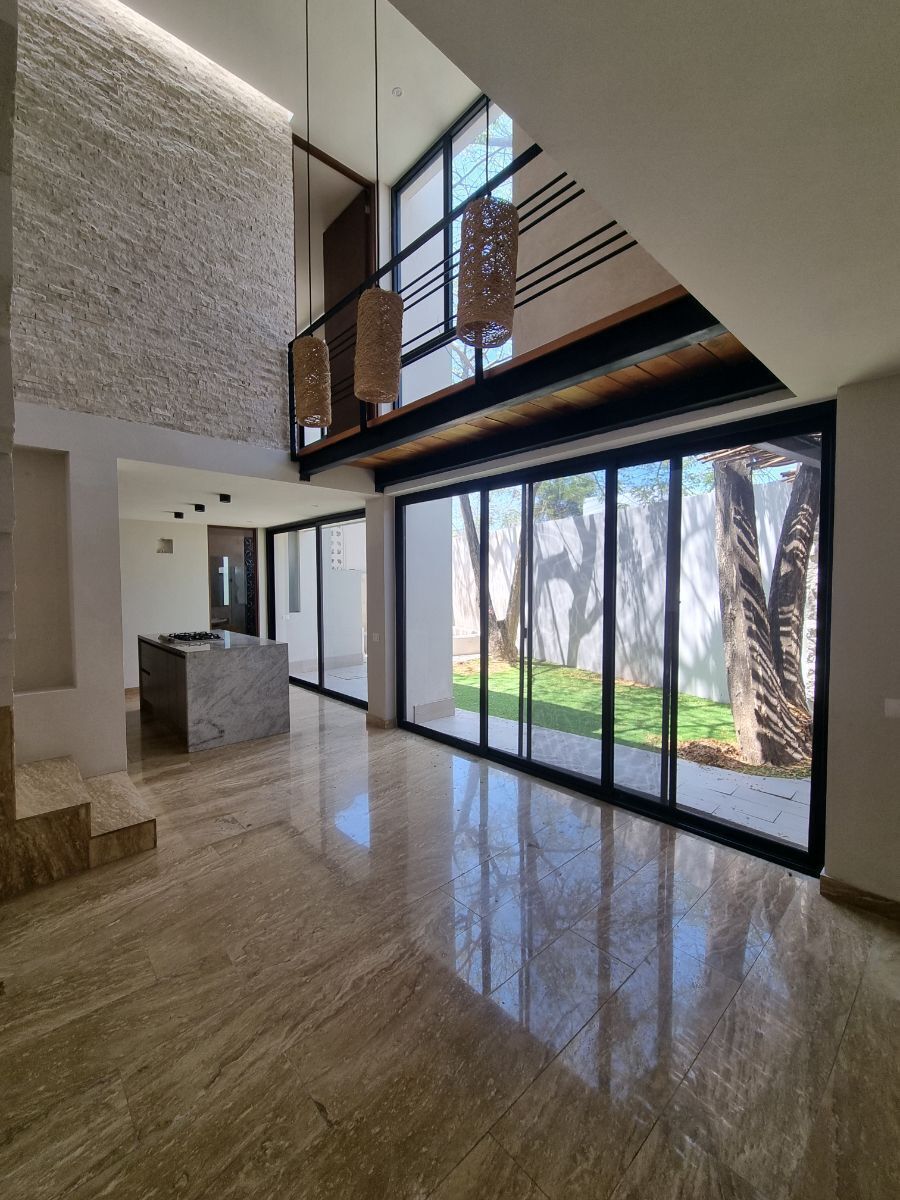 EN RENTA CASA EN MONTES DE AMÉ, MÉRIDA