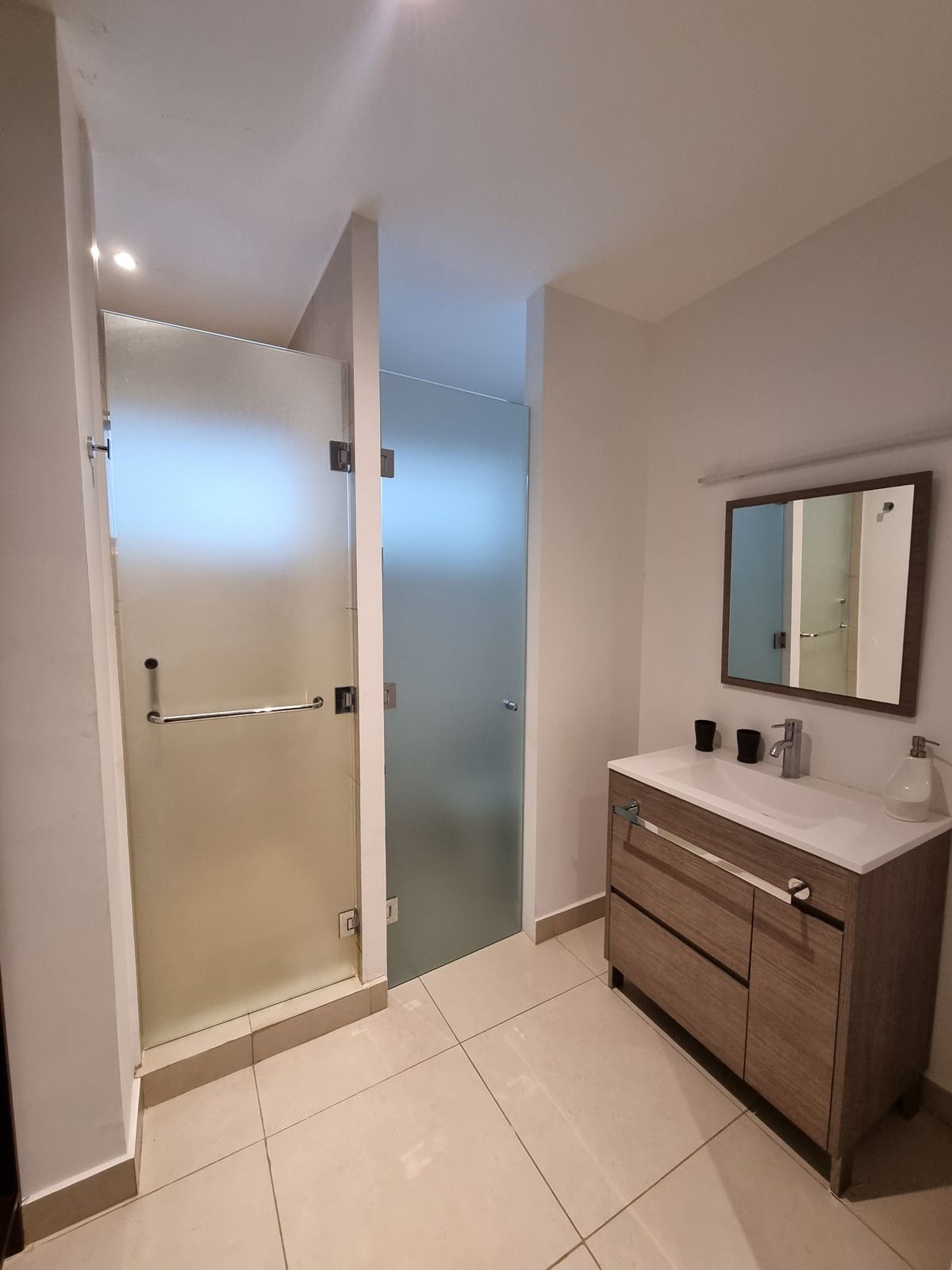 EN RENTA DEPARTAMENTO AMUEBLADO EN VIA MONTEJO, MÉRIDA