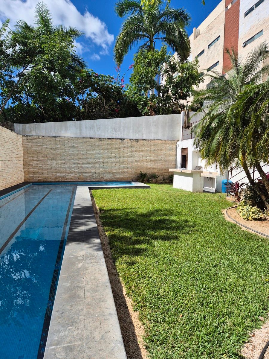 EN RENTA DEPARTAMENTO AMUEBLADO EN SAN ANTONIO CUCUL, MERIDA