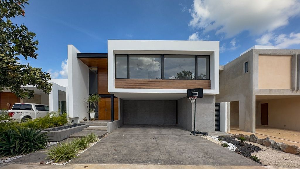 Venta de casa en privada residencial Parque Natura, Cholul, Merida