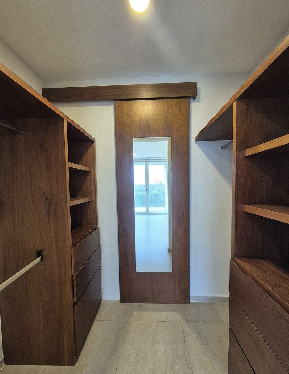 EN RENTA DEPARTAMENTO SIN MUEBLES EN TORRE CON AMENIDADES, MERIDA