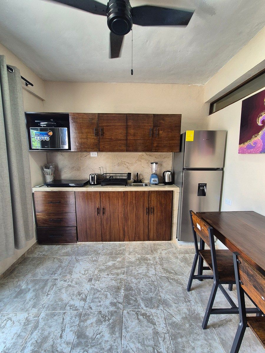 DEPARTAMENTO EN RENTA COMPLETAMENTE AMUEBLADO EN SAN CARLOS, CERCA DE ALTABRISA
