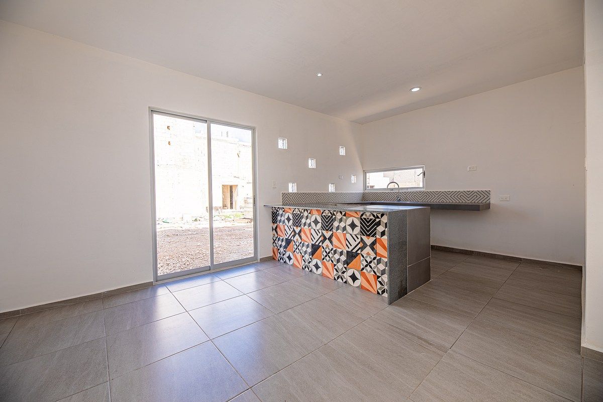 CASA EN VENTA A ESTRENAR AL ORIENTE DE MERIDA | ENTREGA INMEDIATA | 3 RECAMARAS